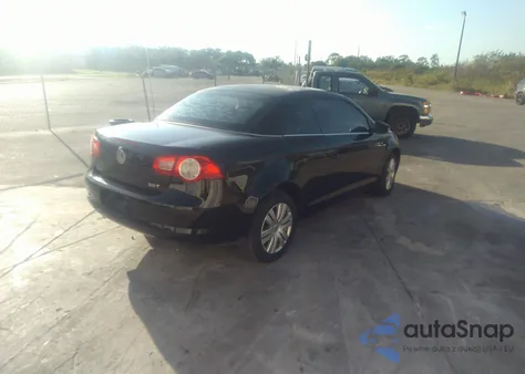 2010 Volkswagen Eos Komfort z USA, uszkodzony, nr VIN WVWBA7AHXAV023180